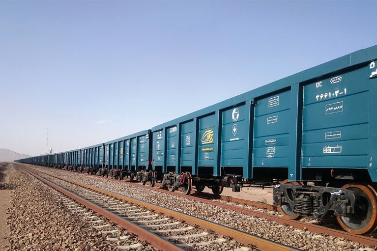 خدمات صادرات ریلی در راه‌ آهن مطهری مشهد تسهیل شد